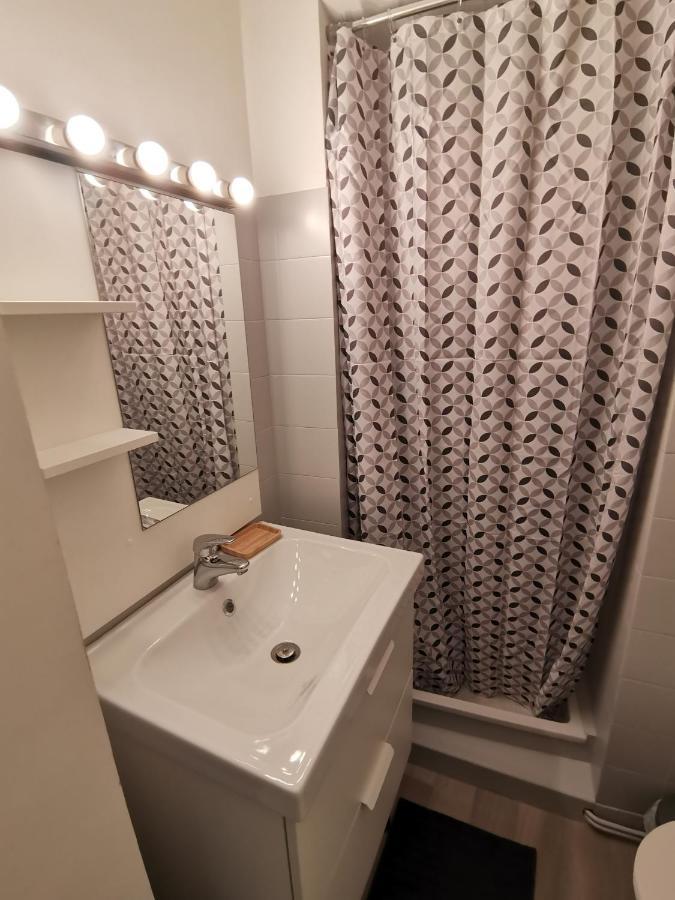 Anemone - Studio Tout Confort En Centre Ville Millau Bagian luar foto